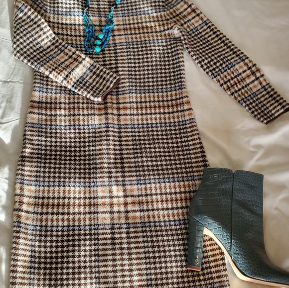 Ann Taylor Chic Sweater Dress - Picture 4 of 6